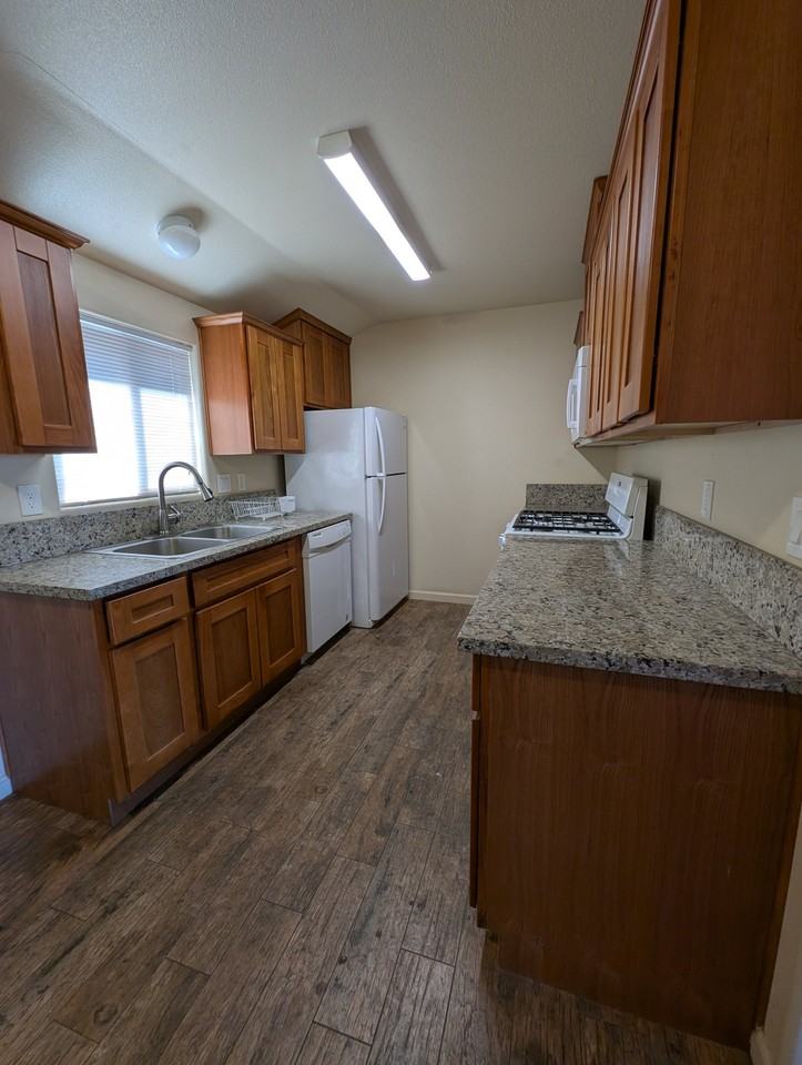 4758 Skyway #5 - Photo 4 of 6