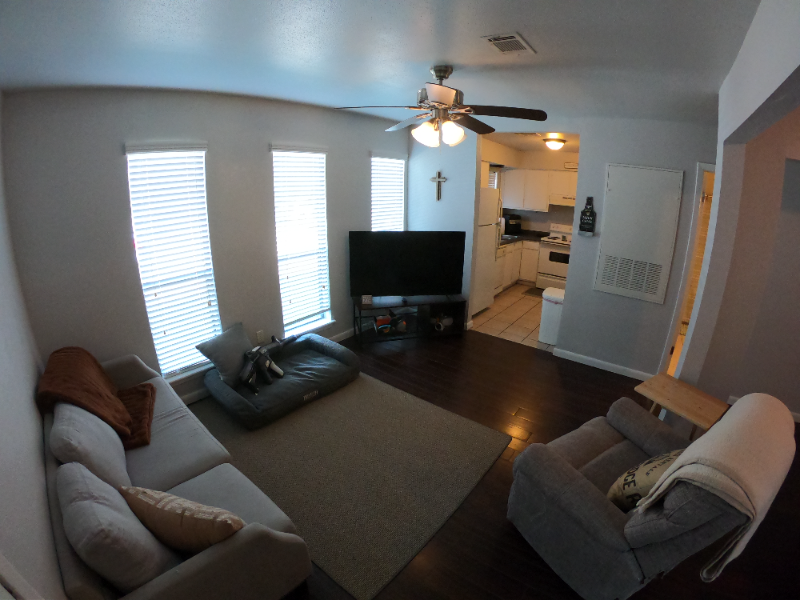 404 Manuel Dr #B - Photo 2 of 17
