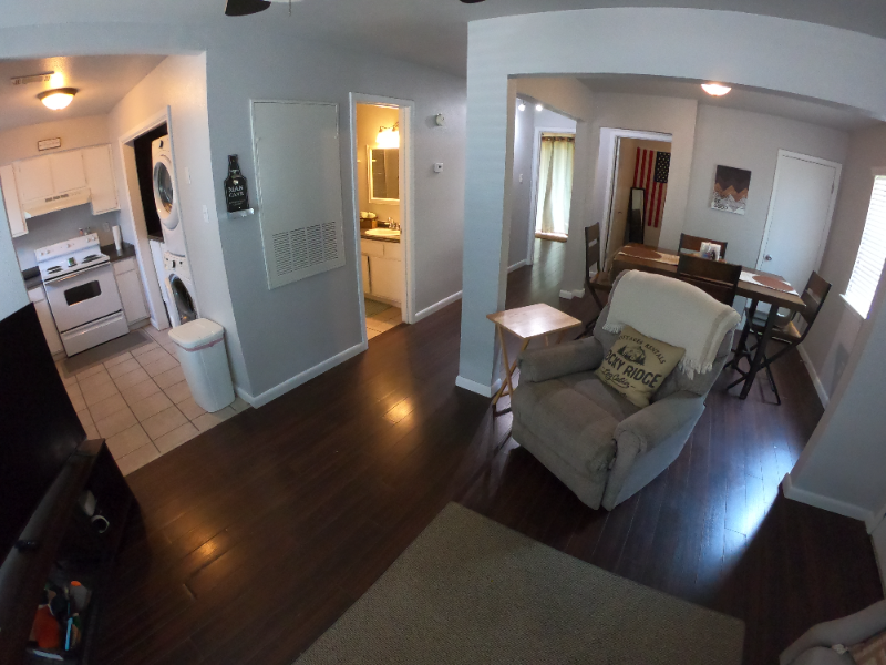 404 Manuel Dr #B - Photo 4 of 17