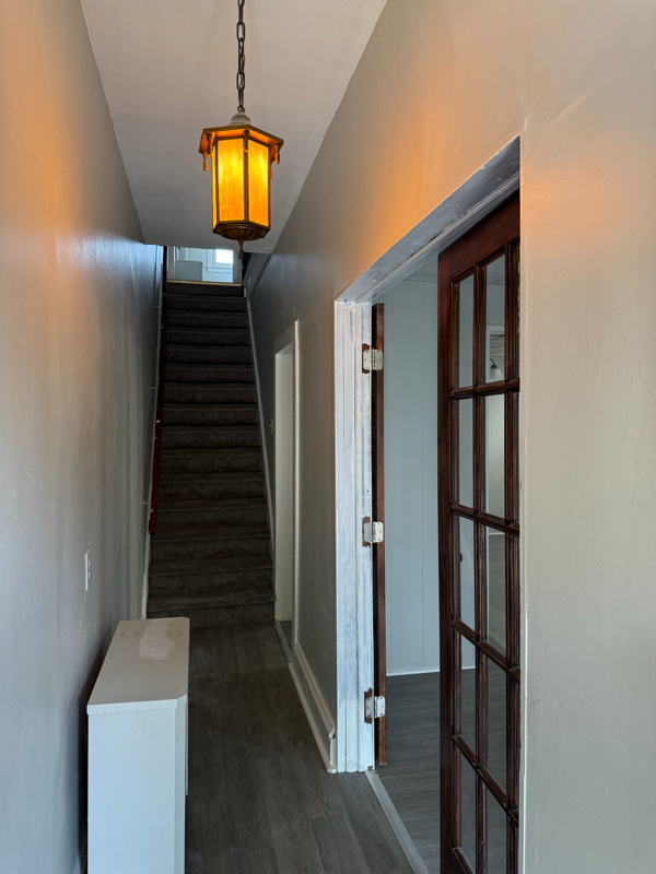 1363 Capouse Ave #1365 - Photo 2 of 12
