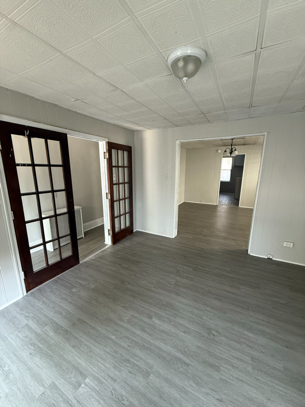 1363 Capouse Ave #1365 - Photo 3 of 12