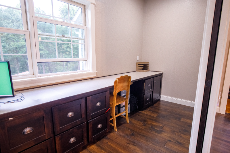 7600 Fallen Leaf Cir - Photo 6 of 20