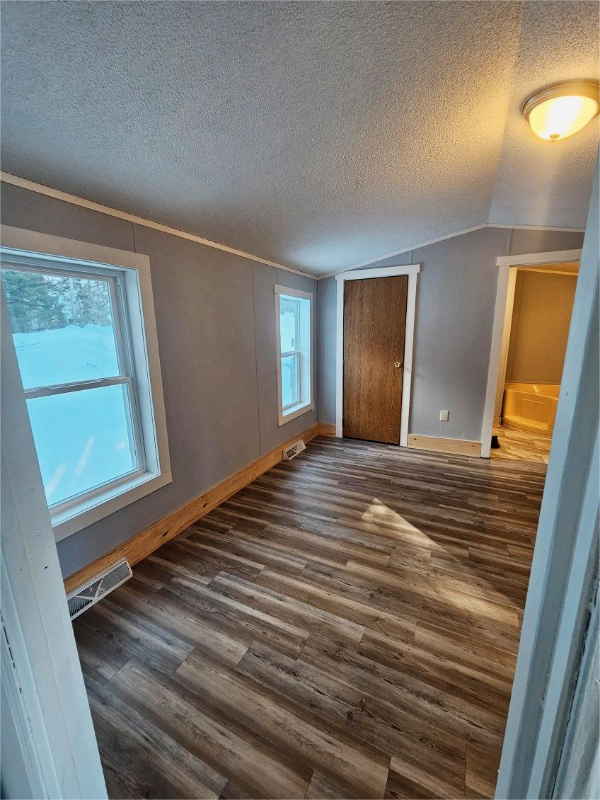 612 Jug Brook Road - Photo 6 of 16
