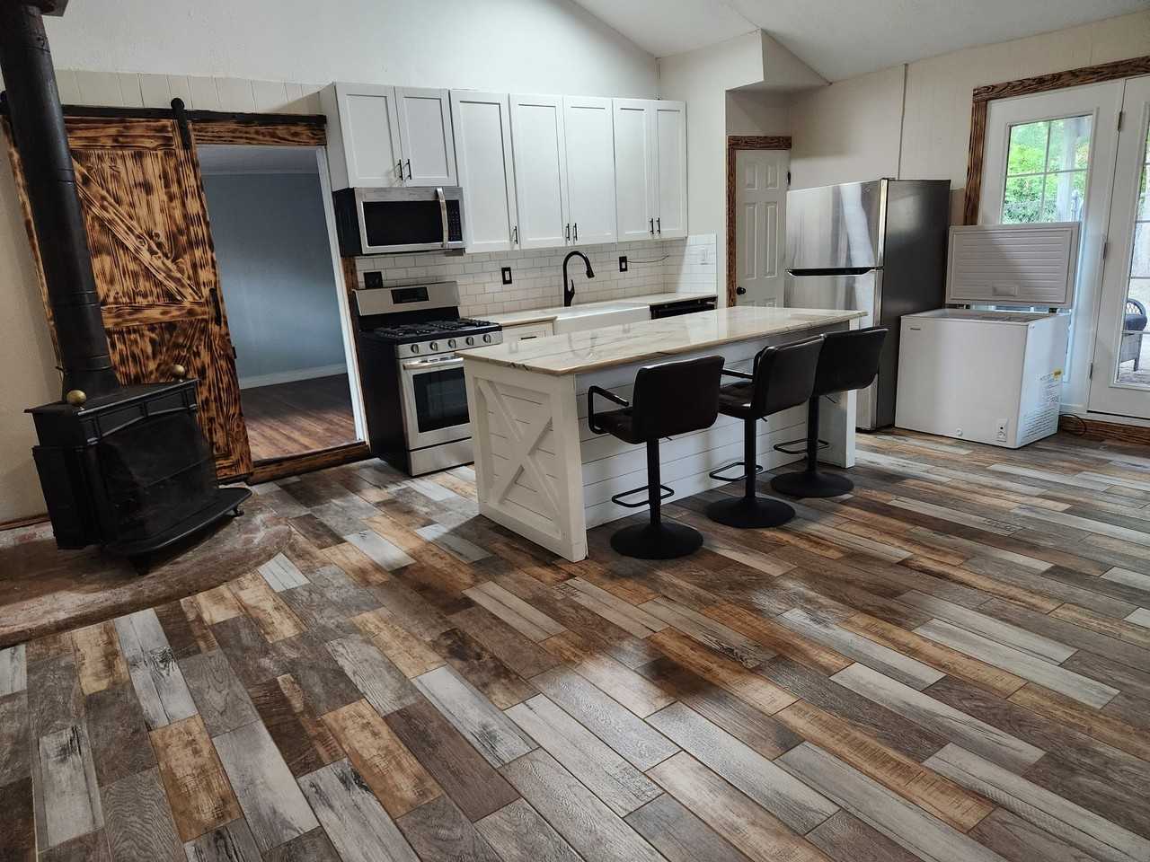 106A Southfield Rd #A - Photo 3 of 20