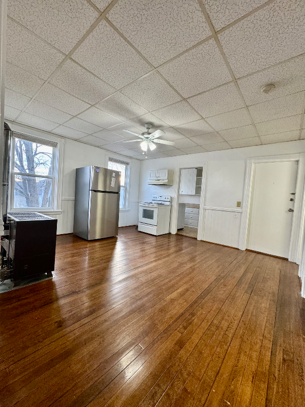 184 Vernon St #2 - Photo 4 of 20