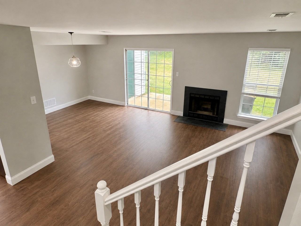 73 Village Dr - Photo 3 of 26