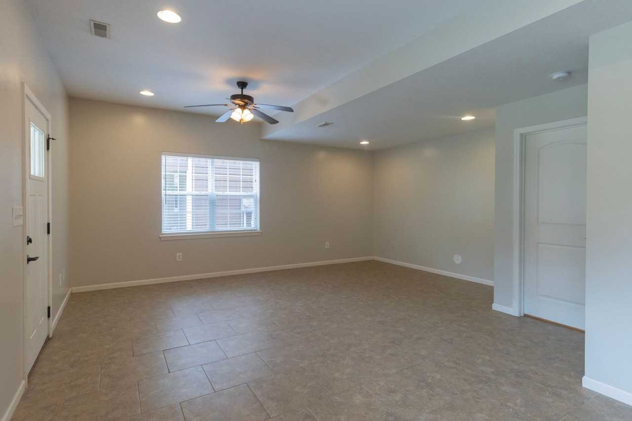 1317 W Broadway - Photo 4 of 45