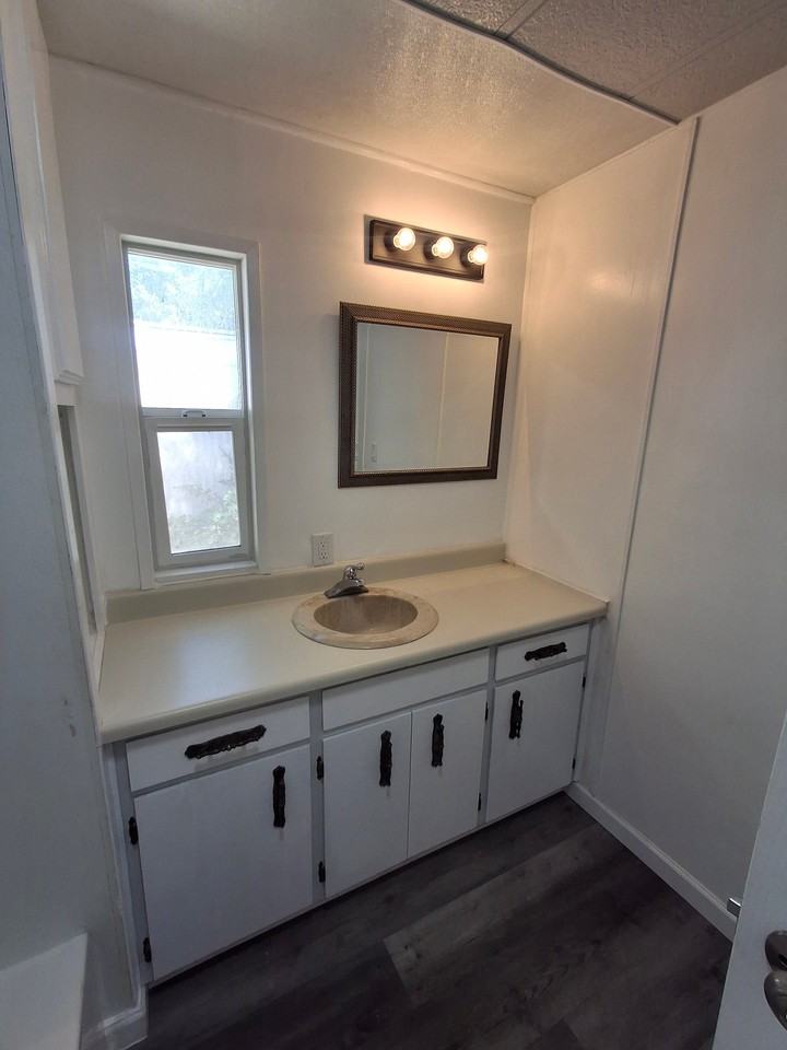 1234 Fairlane Rd #23 - Photo 2 of 8
