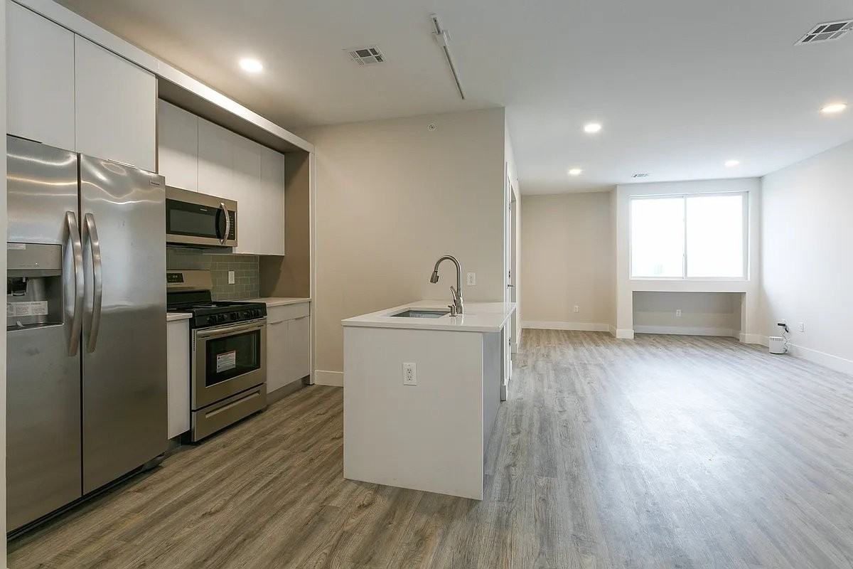 6020 Hudson Ave #501 - Photo 2 of 15