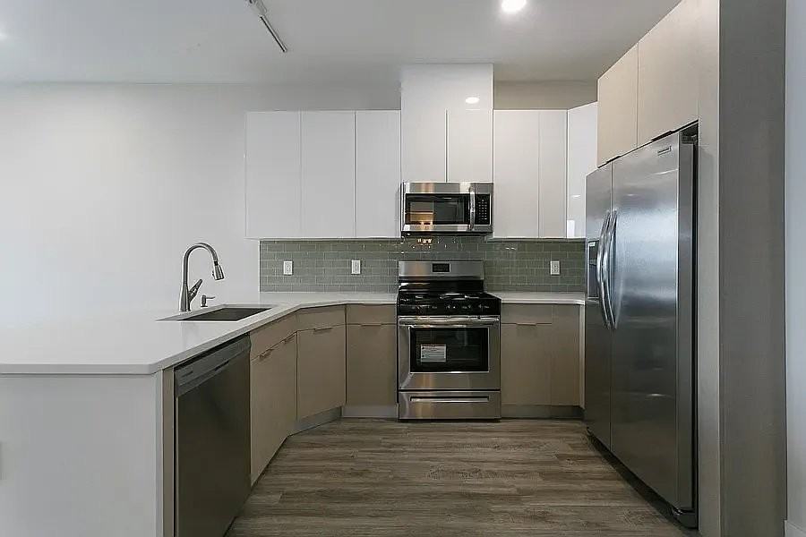 6020 Hudson Ave #501 - Photo 7 of 15
