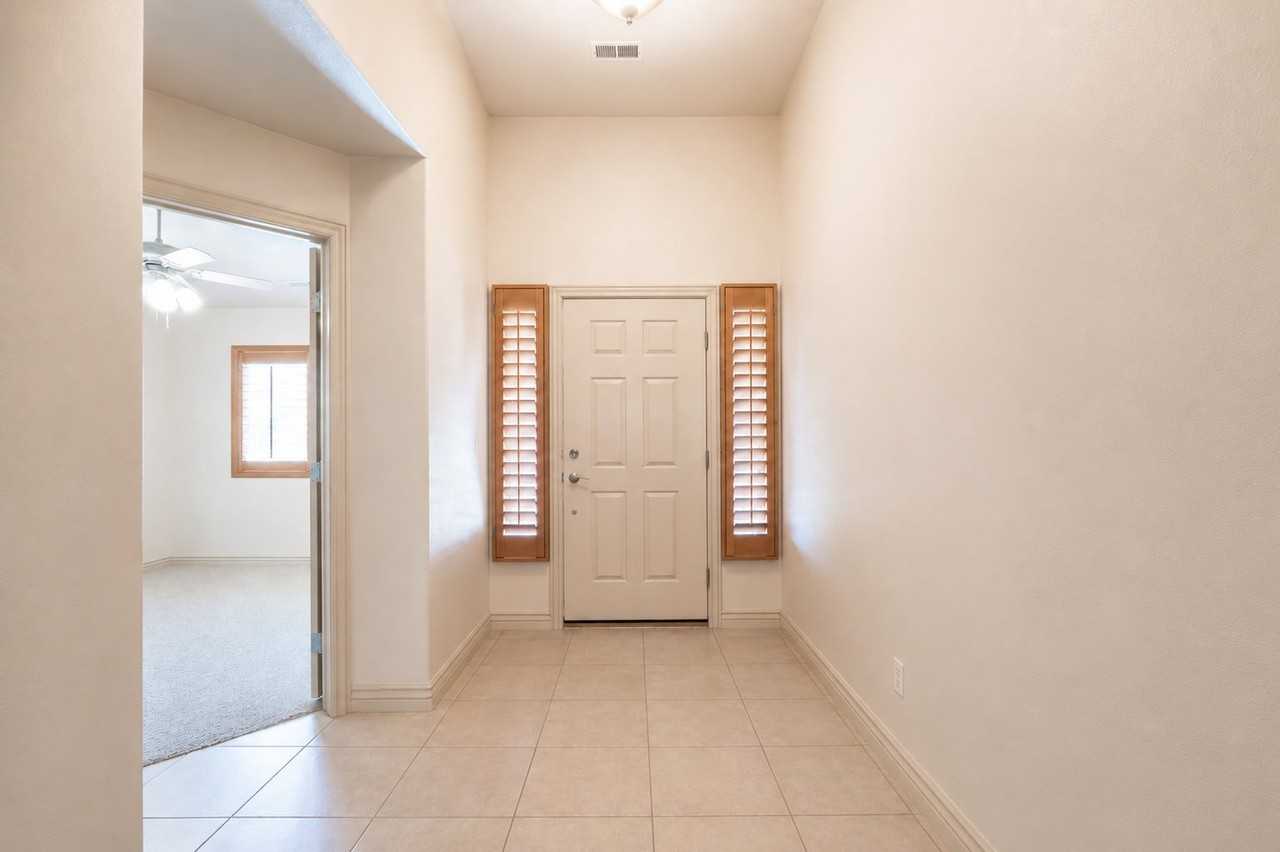 1630 Es - Photo 6 of 21