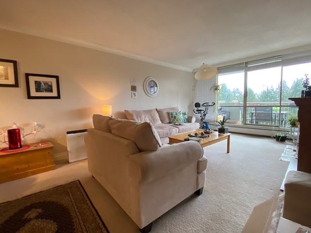 2012 Fullerton Avenue #808 - Photo 7 of 15