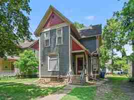 featured image of 710 Wheaton Ave #3