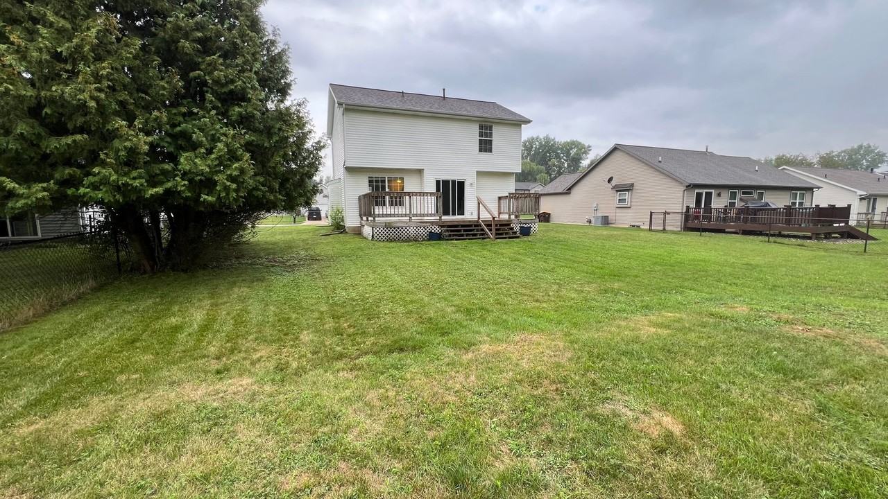 4590 Doncaster Ave - Photo 2 of 19