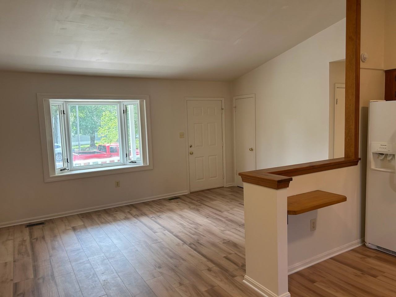 9192 Winterset Dr - Photo 5 of 17