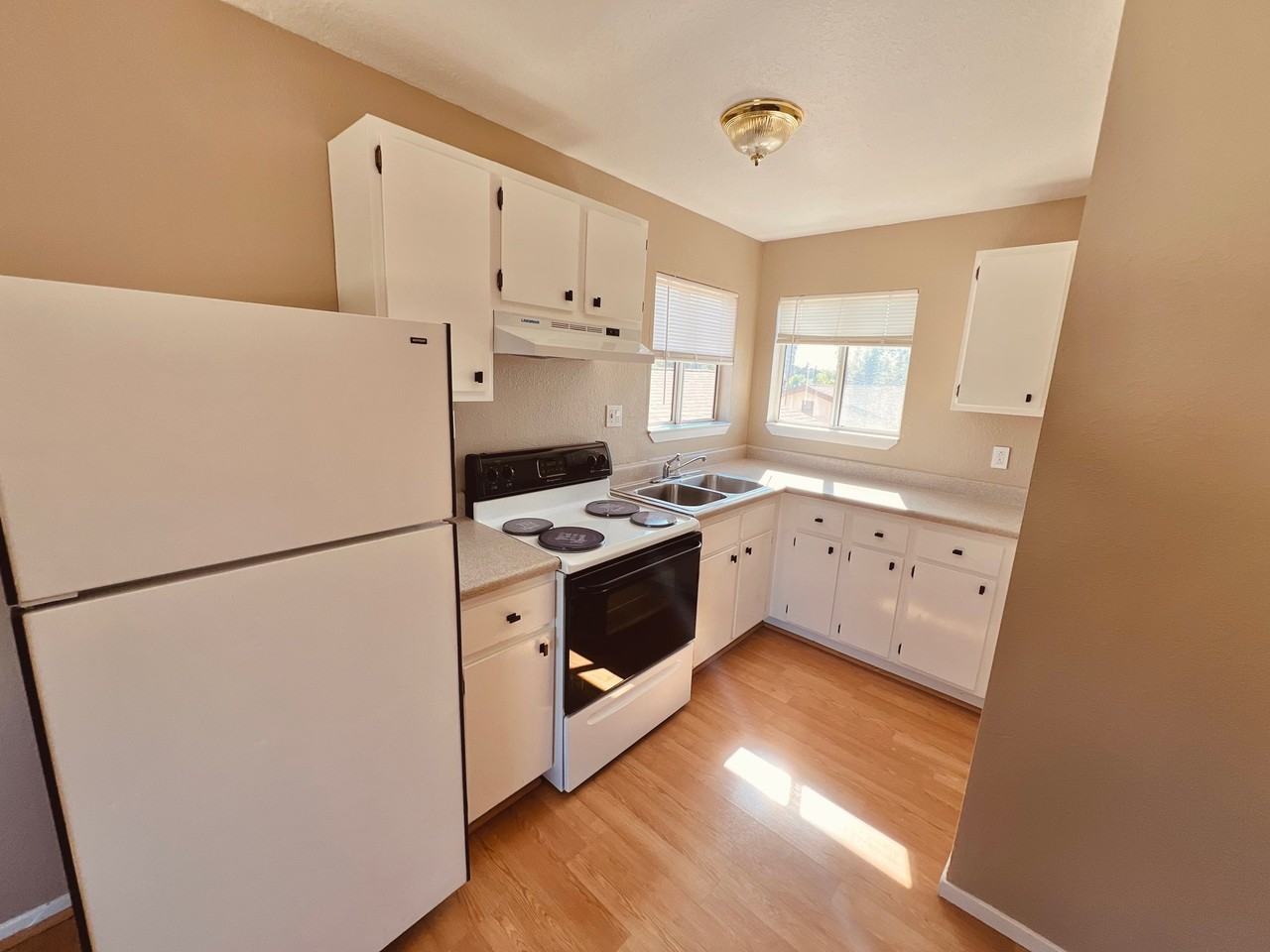 405 Canvasback Dr - Photo 3 of 12
