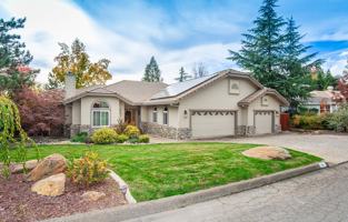 featured image of 841 Oak Crest Cir