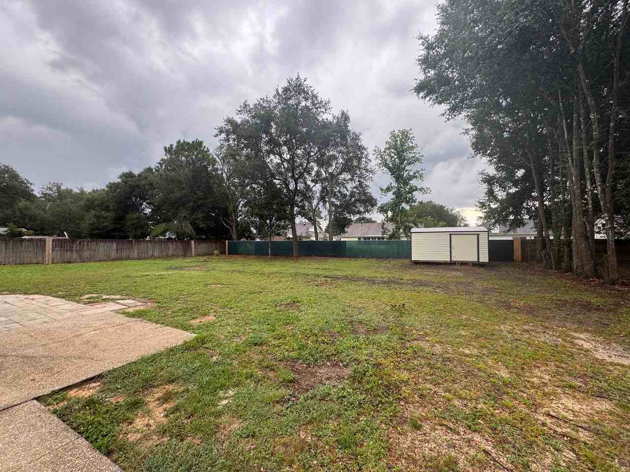 121 Walker Cir E - Photo 7 of 9