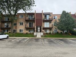 featured image of 327 Hawthorne Cir #5