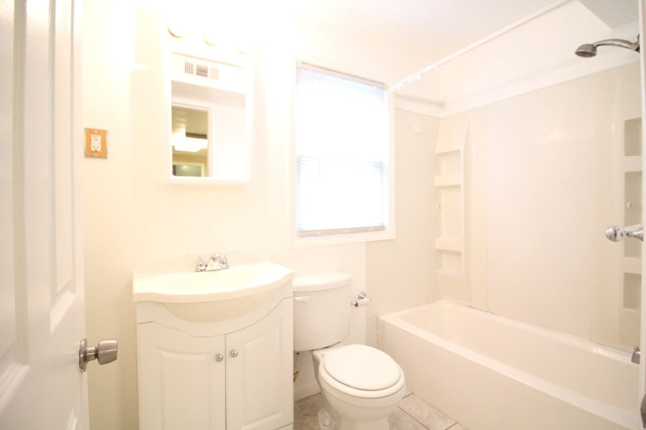 19671 Jeanette St - Photo 7 of 10