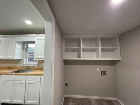 4216 42nd St - Photo 3 of 12