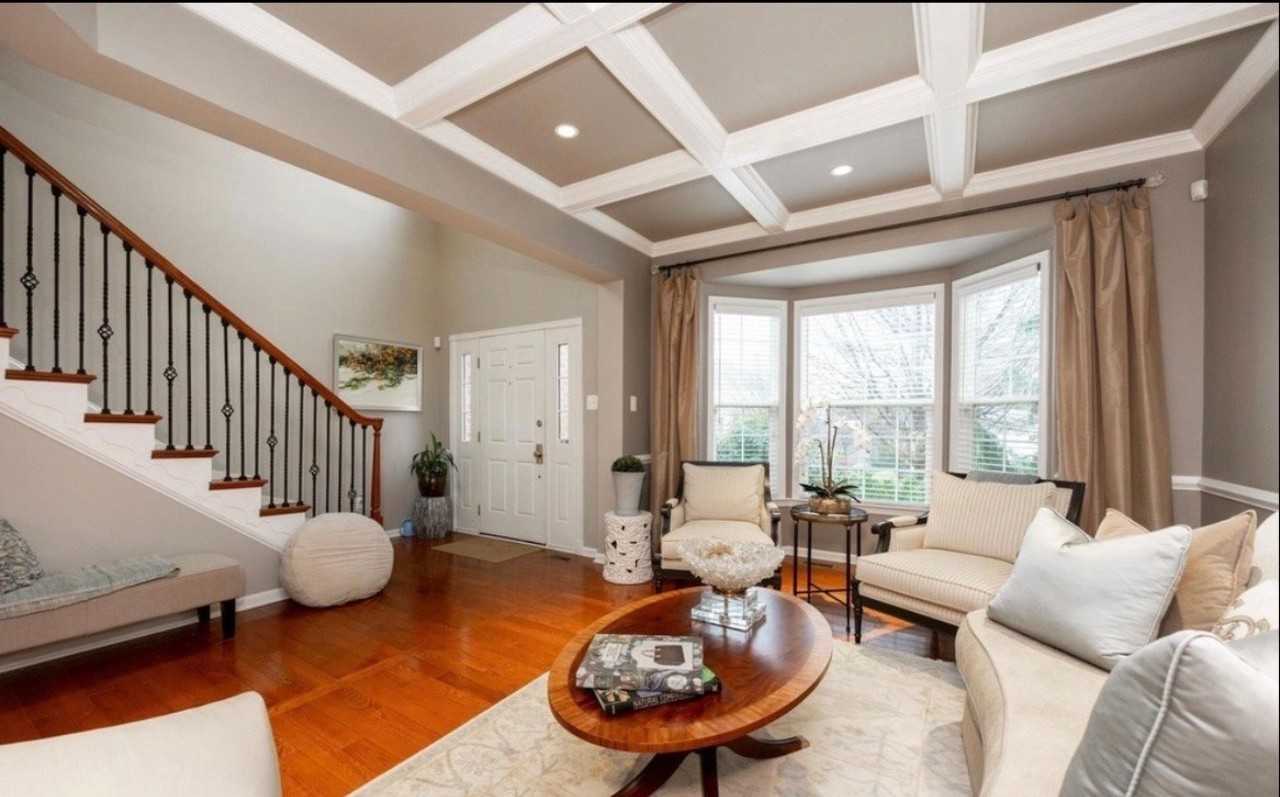313 Quail Dr N - Photo 4 of 28