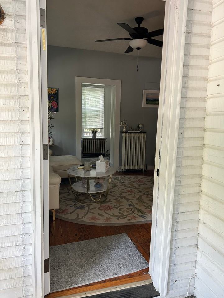 11729 Peckham St #2 - Photo 6 of 10