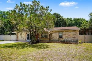 featured image of 122 East Ct