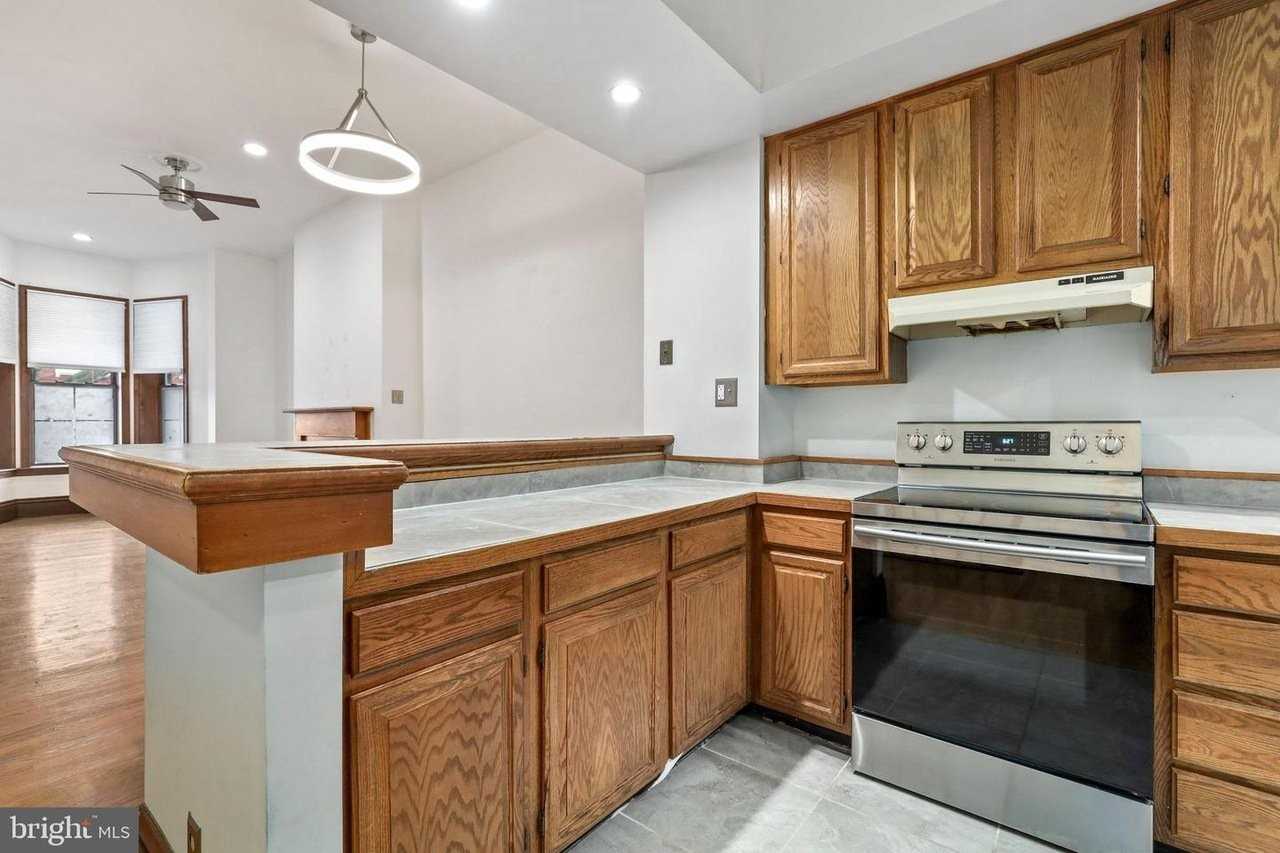 1331 T St Nw #B - Photo 5 of 13