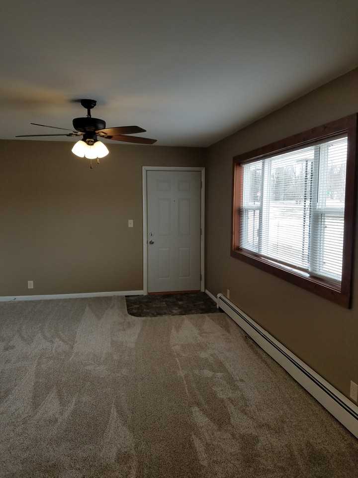 816 E 6th St N #1 - Photo 4 of 8