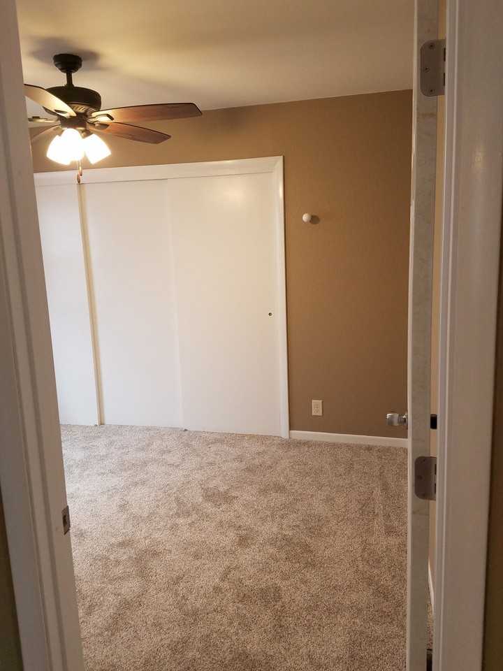 816 E 6th St N #1 - Photo 6 of 8