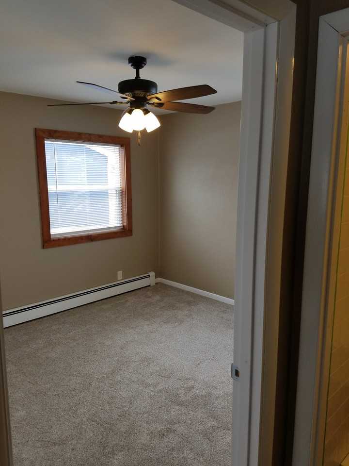 816 E 6th St N #1 - Photo 7 of 8