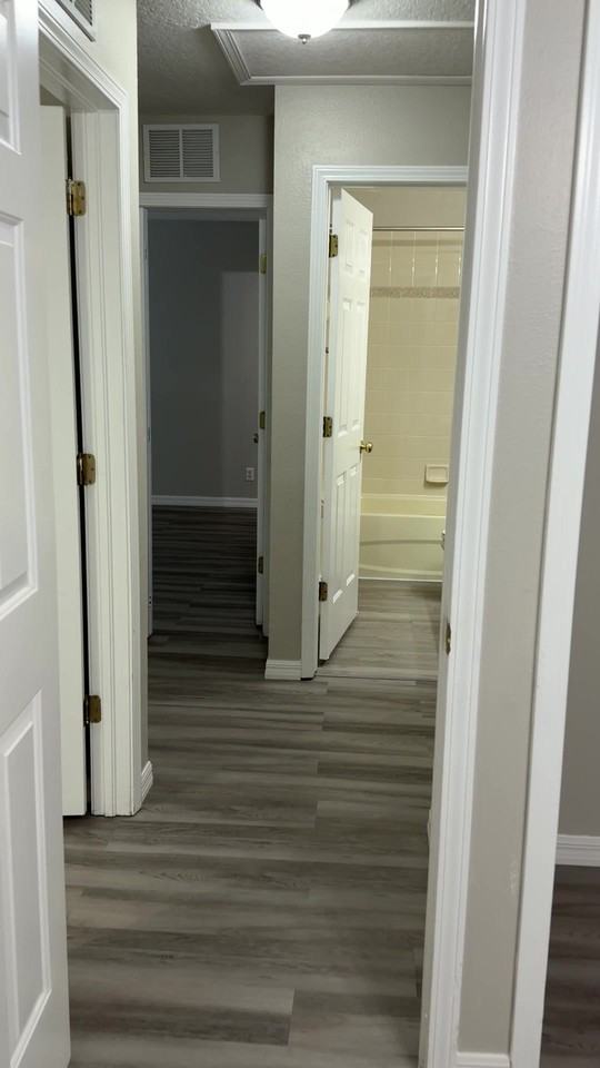 201 Penmark Stone Pl - Photo 7 of 11