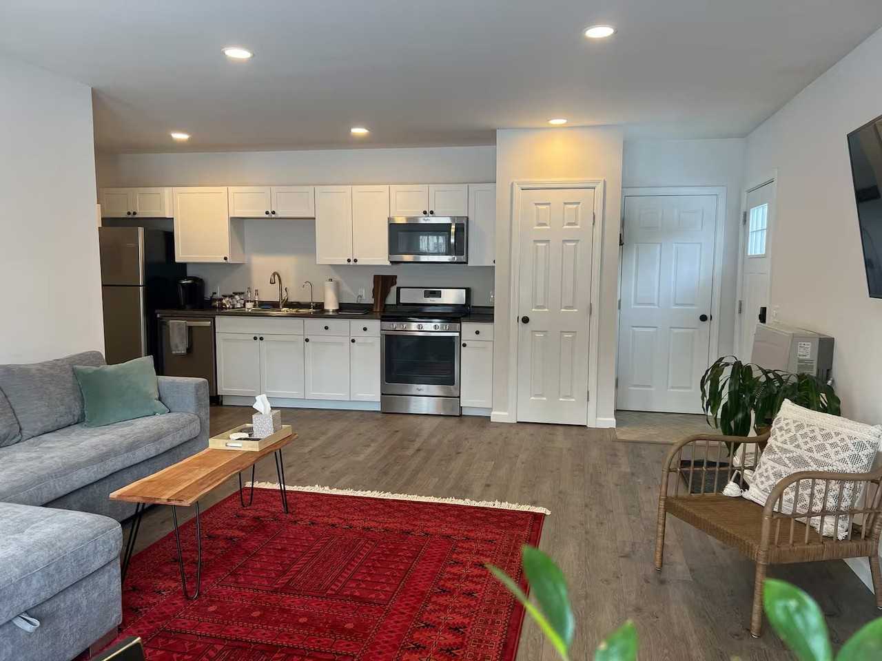 201 Prospect Pkwy #1 - Photo 3 of 3