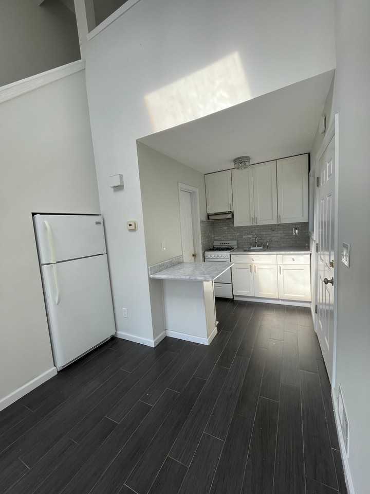 55 Cebra Ave - Photo 2 of 7