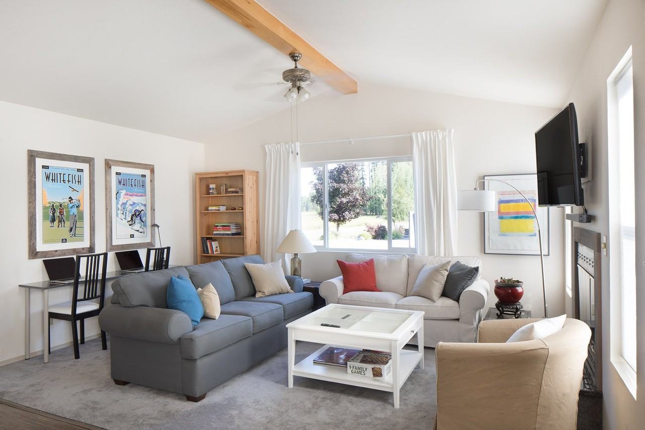 72 Crestwood Dr #A - Photo 2 of 12
