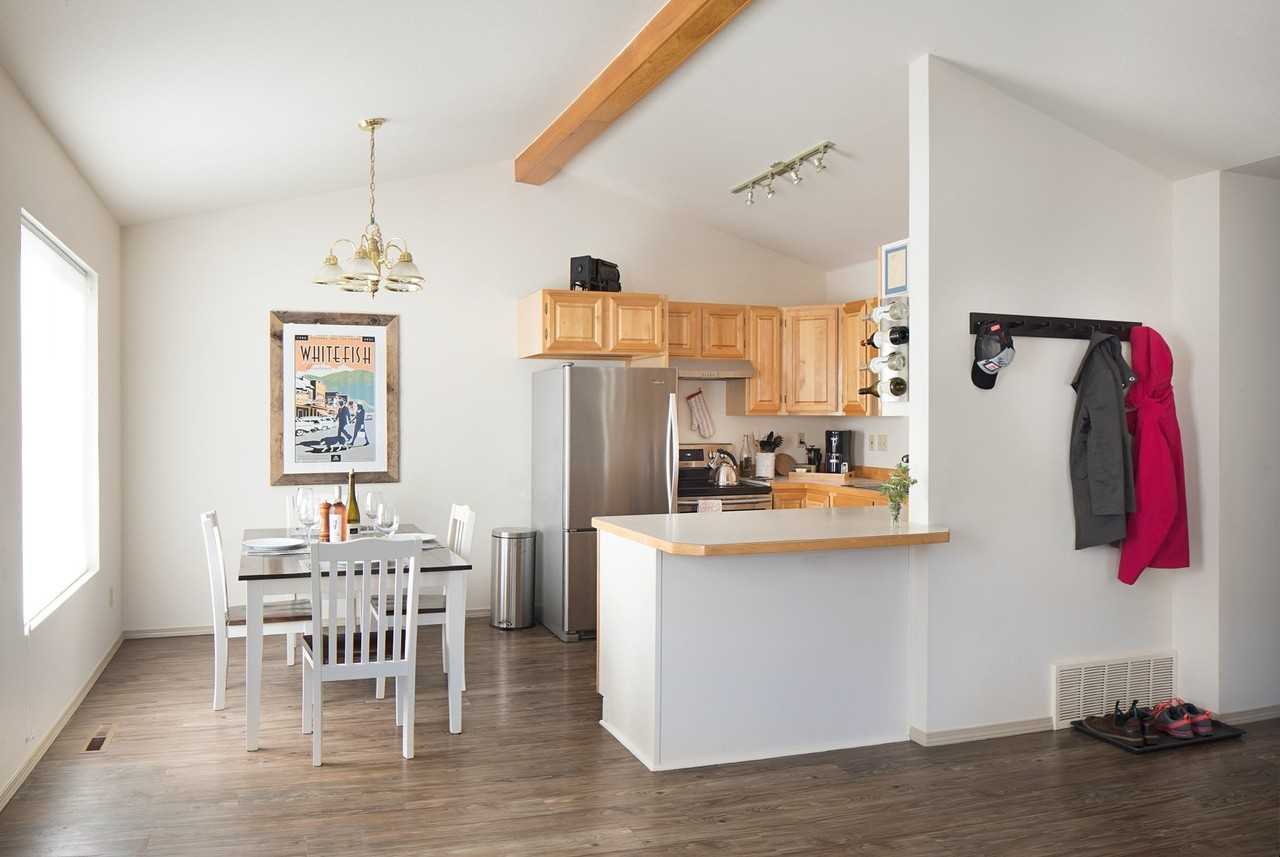 72 Crestwood Dr #A - Photo 3 of 12