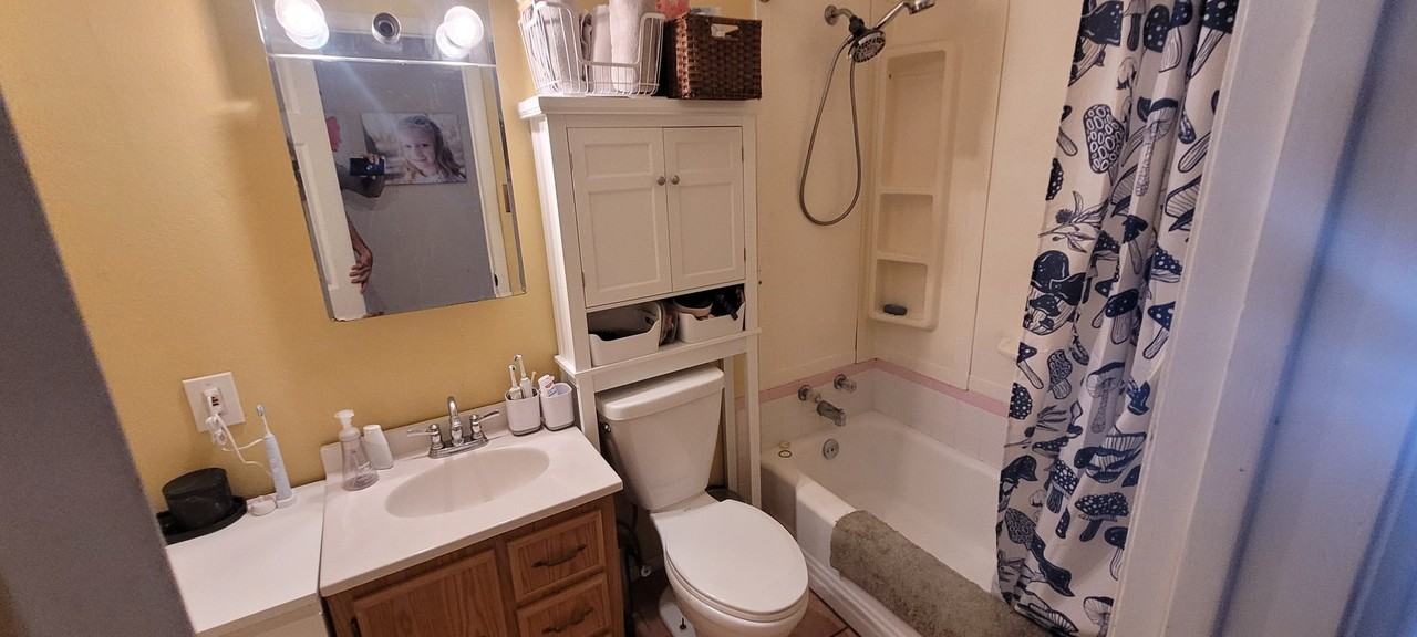 2711 Colorado Ave - Photo 5 of 11