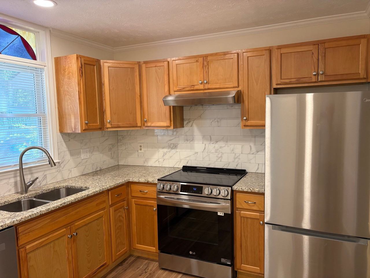 306 Leisure Ct - Photo 6 of 19