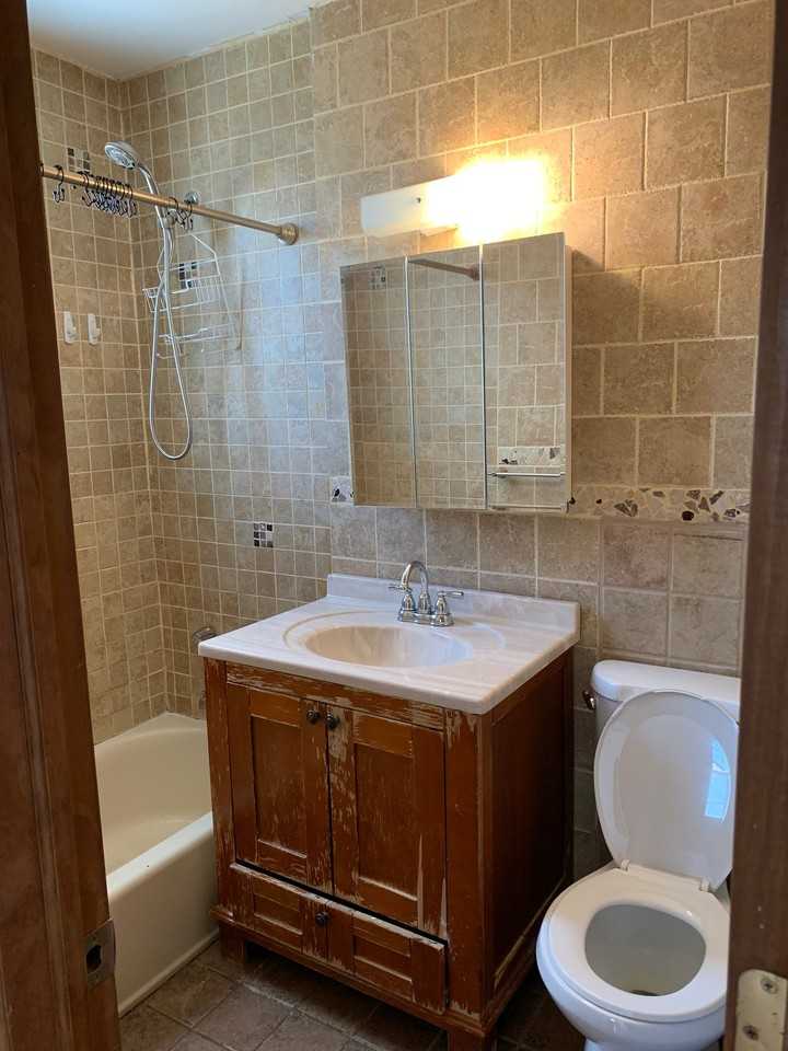 134-06 Booth Memorial Ave #3 - Photo 7 of 12