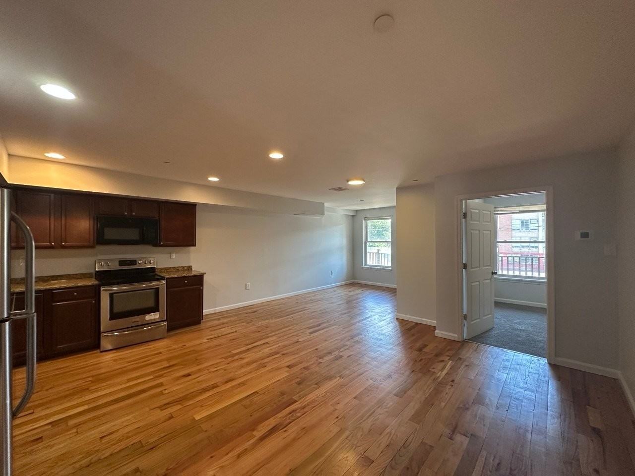 3429 N Sydenham St #203 - Photo 2 of 7