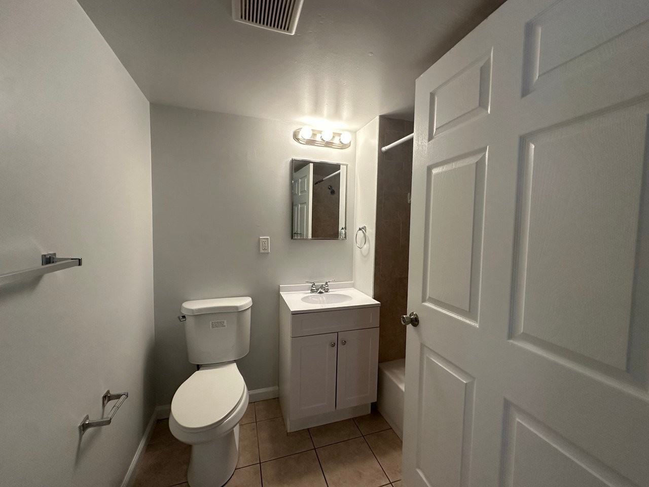 3429 N Sydenham St #203 - Photo 5 of 7