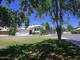 featured image of 1338 E Encinas Ave