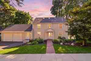 featured image of 24 Fairfield St