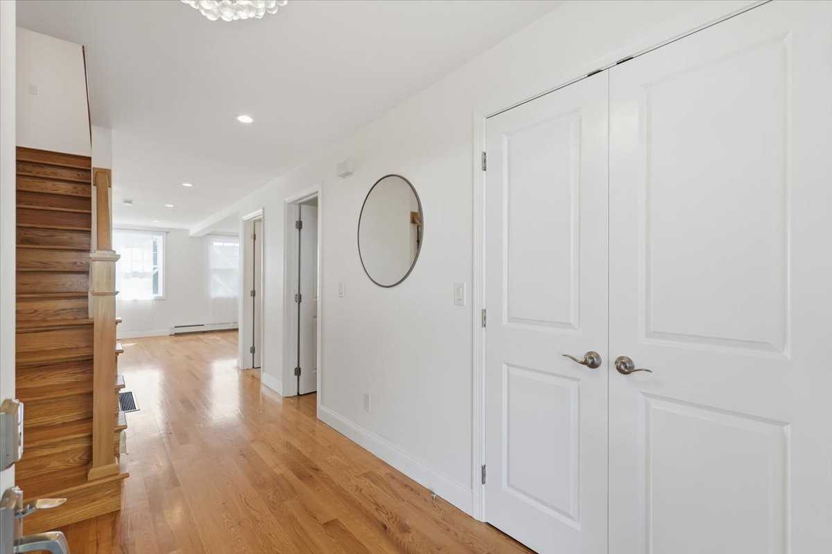 24 Fairfield St - Photo 2 of 20