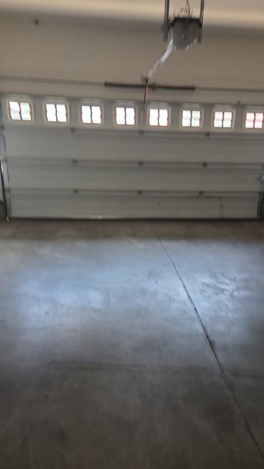 1164 Se Tamango St - Photo 2 of 9