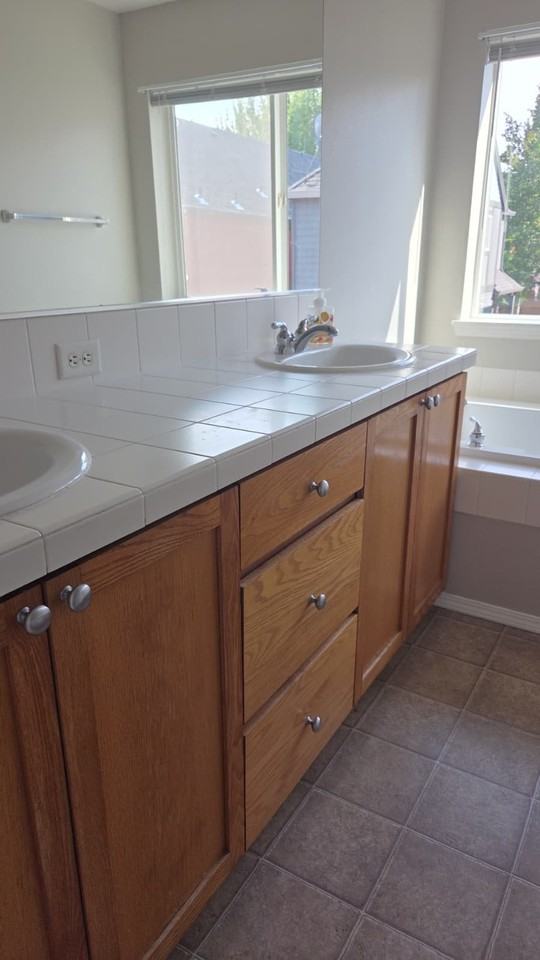 1164 Se Tamango St - Photo 6 of 9