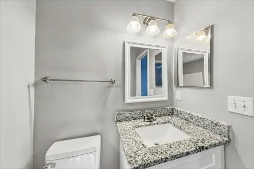413 Queens Dr Sw - Photo 7 of 9