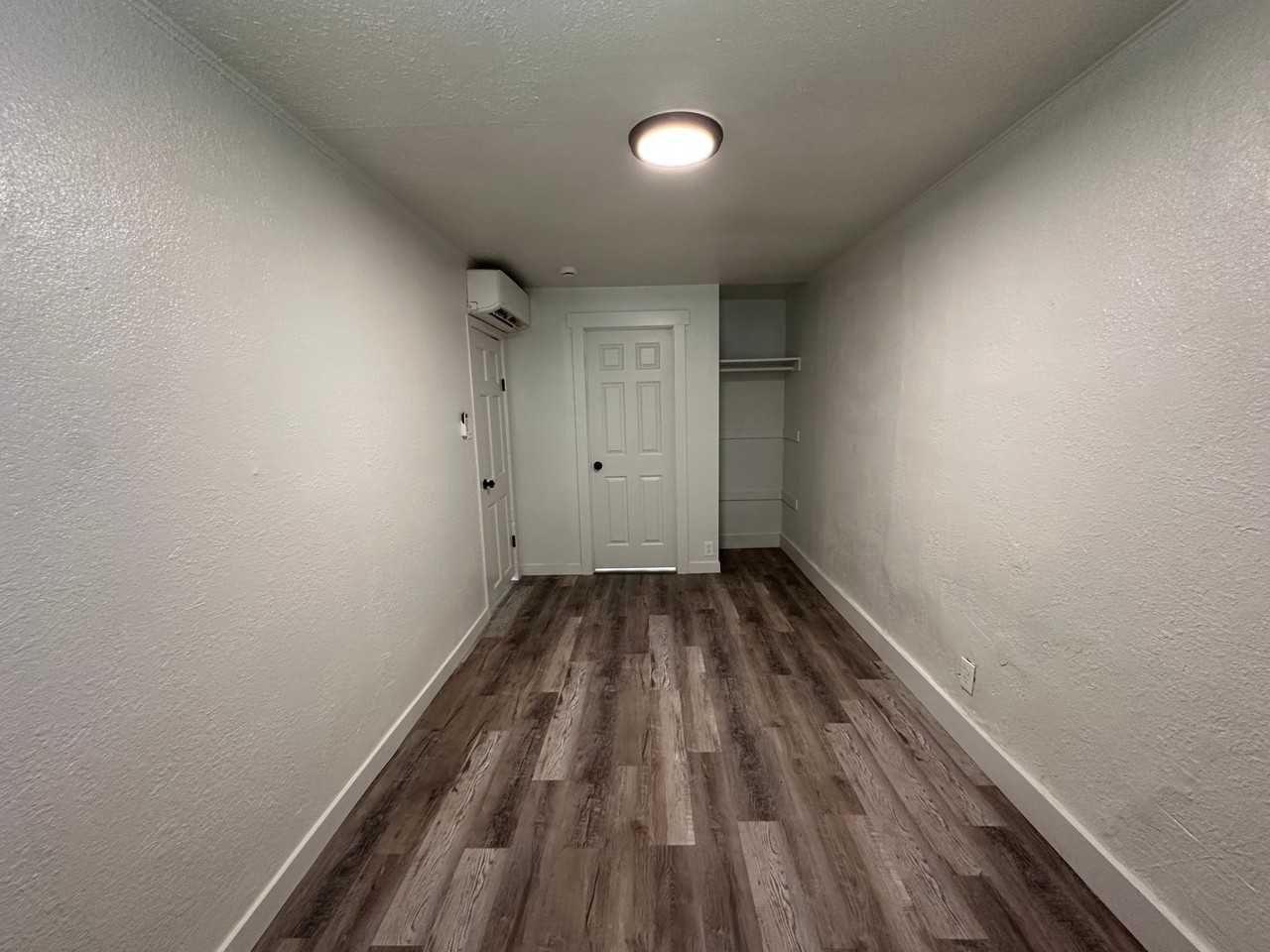 614 E St #5 - Photo 5 of 8