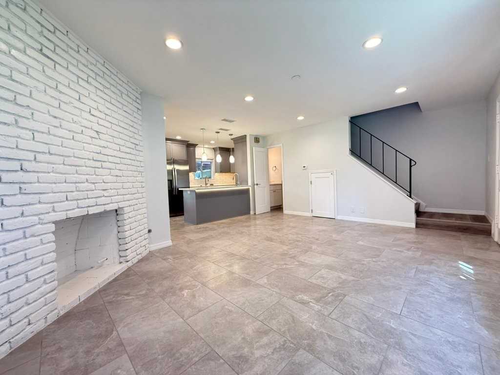 10130 Hull Dr - Photo 4 of 20